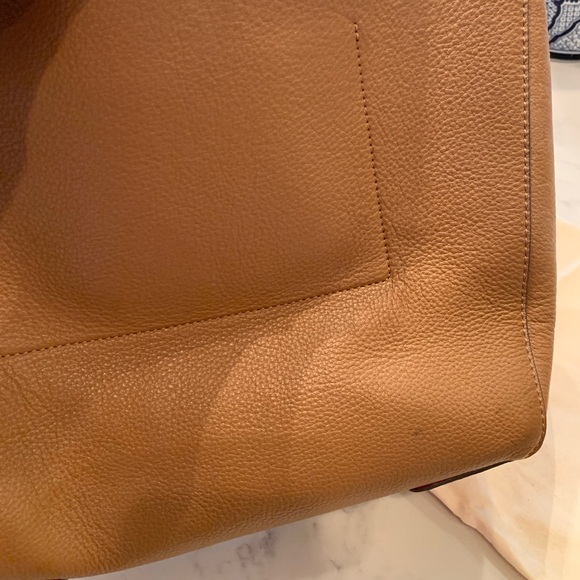 Used-excellent condition Tory Burch Perry Bag - Picture 7 of 8